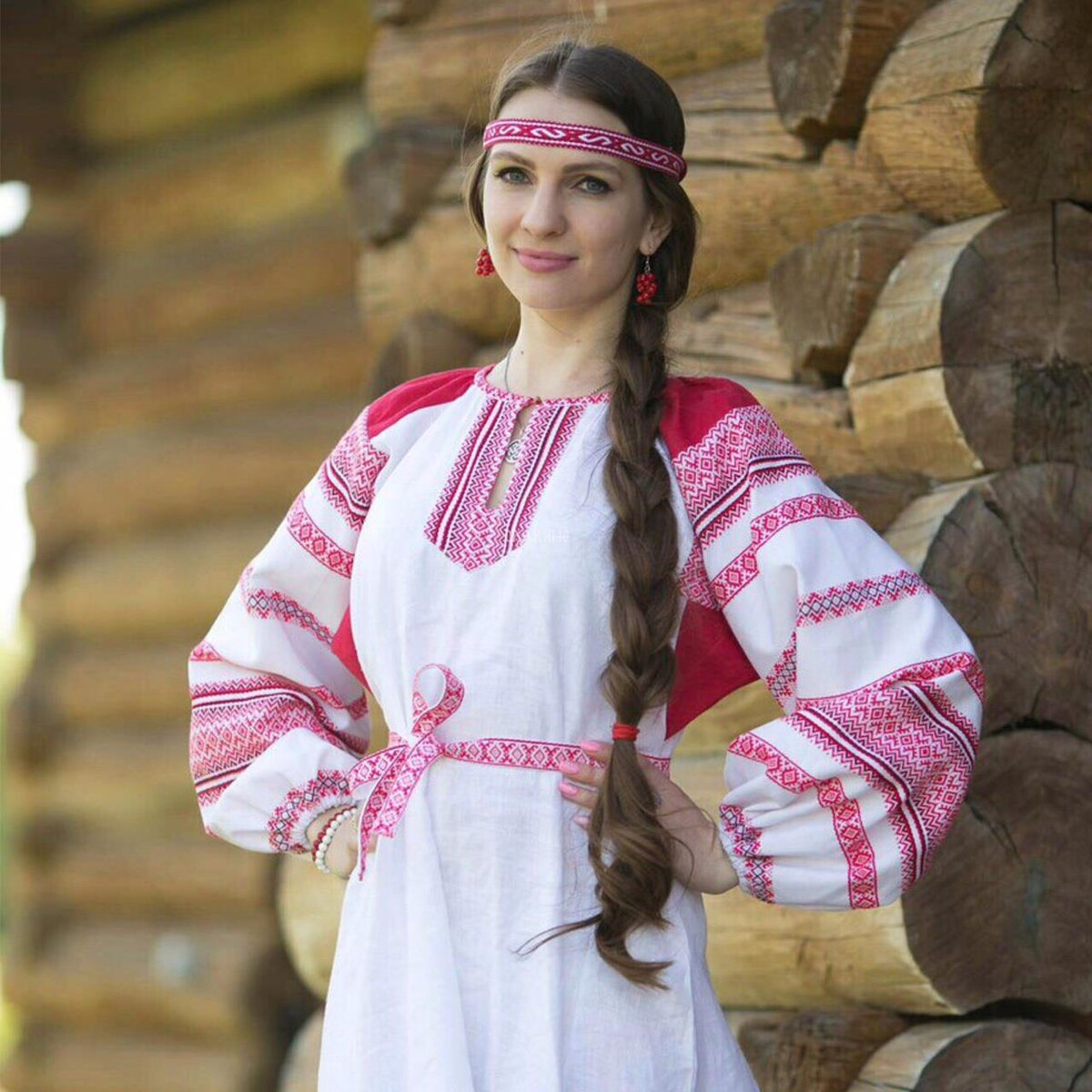 Girls in Slavic costumes in Malang